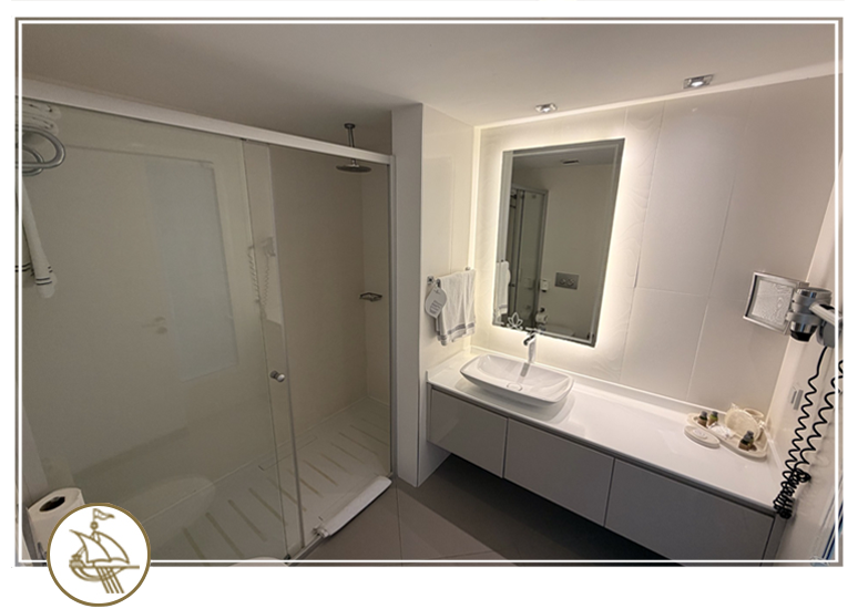 Kalyon-Cesme-Deluxe-Room-02