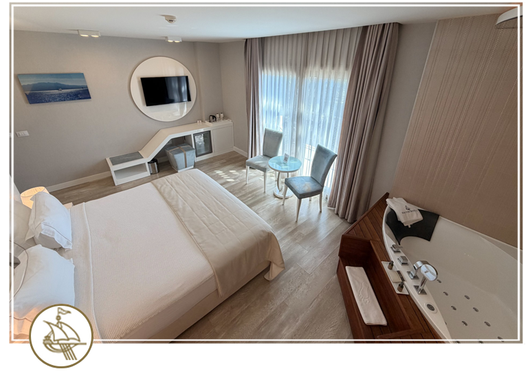 Kalyon-Cesme-Deluxe-Suite-Room-02