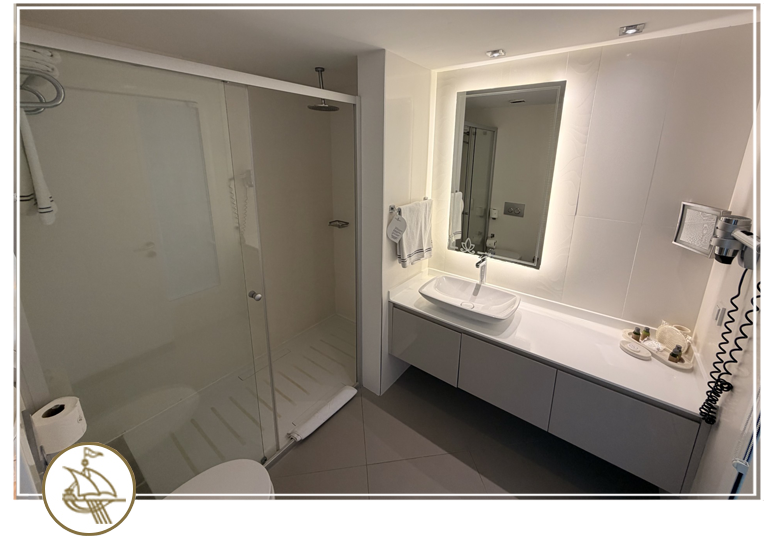 Kalyon-Cesme-Deluxe-Suite-Room-03